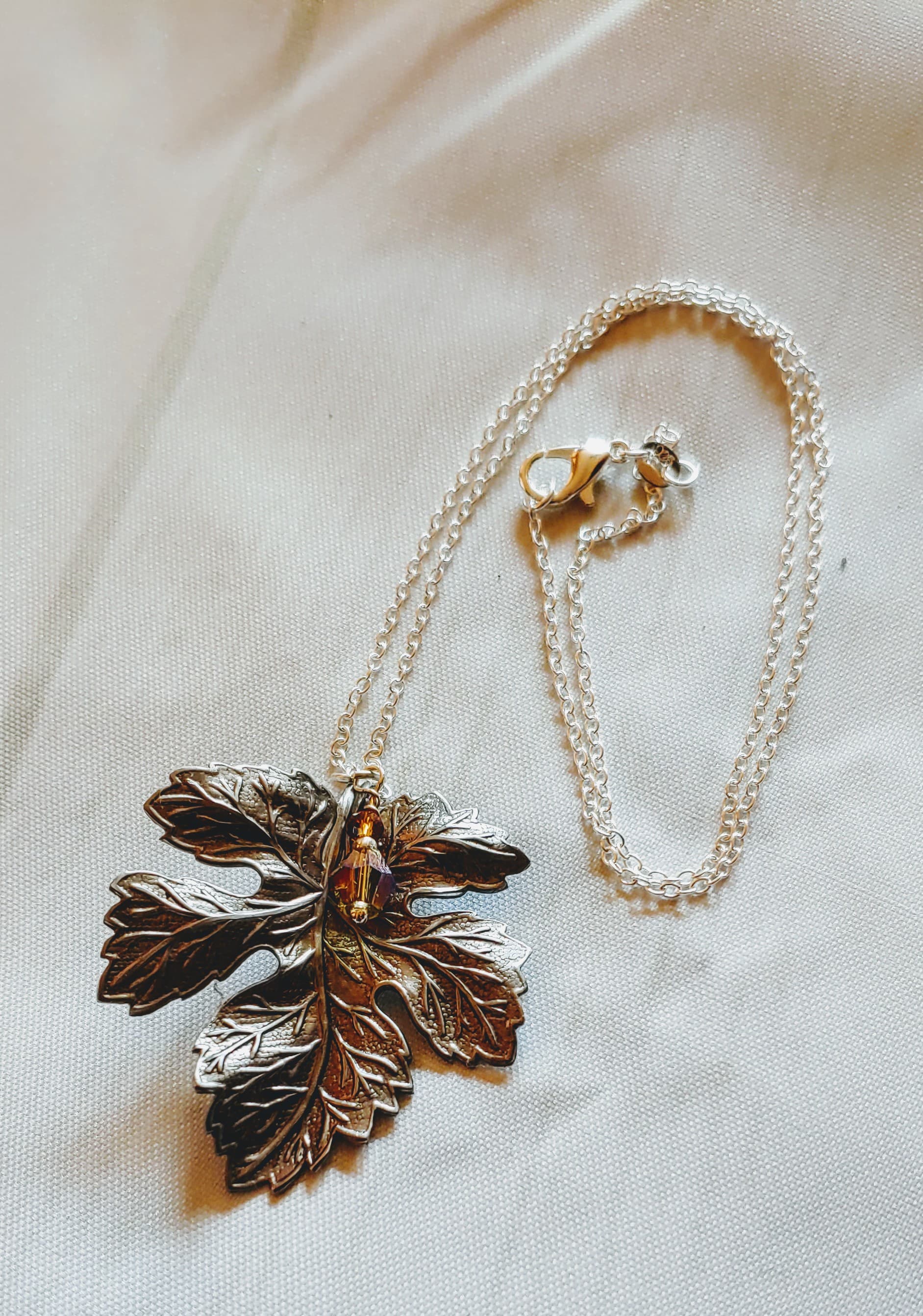 【2plan】24SS★ [MADE] 049 Leaf Medal Necklace 2plan】24SS☆ [MADE] 049 Leaf Medal Necklace (2plan